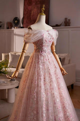 Vestido de fiesta rosa claro con corte en A de tul y encaje y hombros descubiertos 