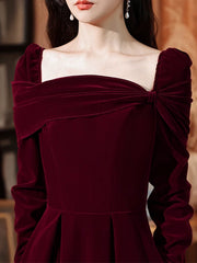 Vestido de fiesta de boda de terciopelo con mangas largas en color rojo vino 
