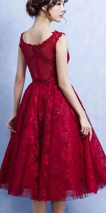Elegante vestido de fiesta rojo vino, largo hasta la rodilla 
