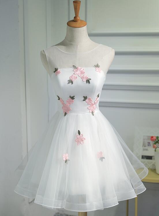 Lovely White Short Party Dress with Flowers
