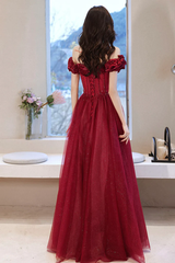 Vestido de fiesta largo rojo vino con escote en forma de corazón y cuentas y hombros descubiertos 