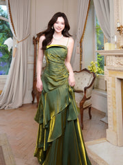Vestido formal largo de sirena de satén verde 