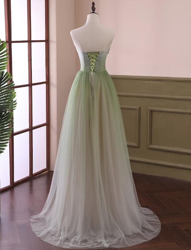 Vestido formal largo de tul degradado verde claro 