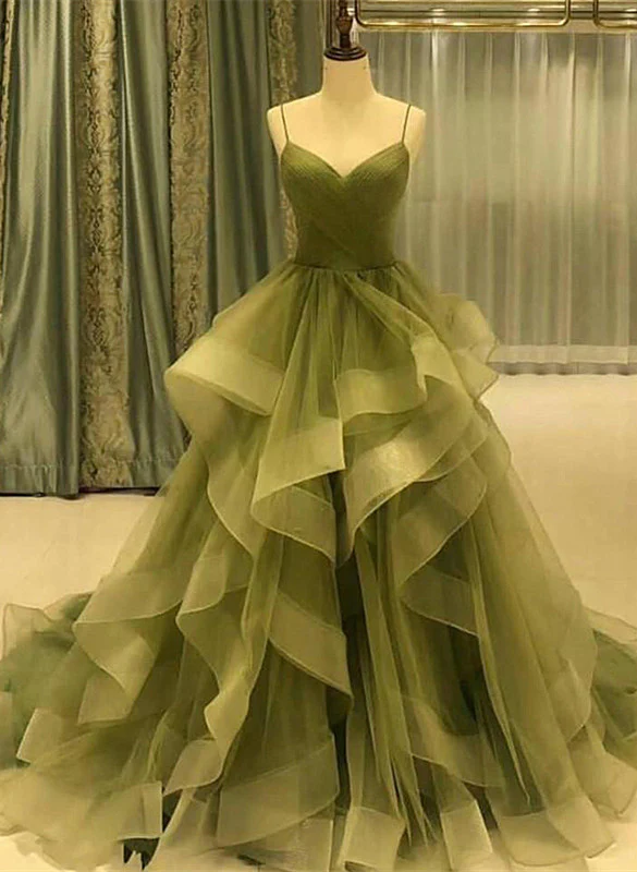 Vestido de noche largo de tul con escote en forma de corazón y tirantes verdes 