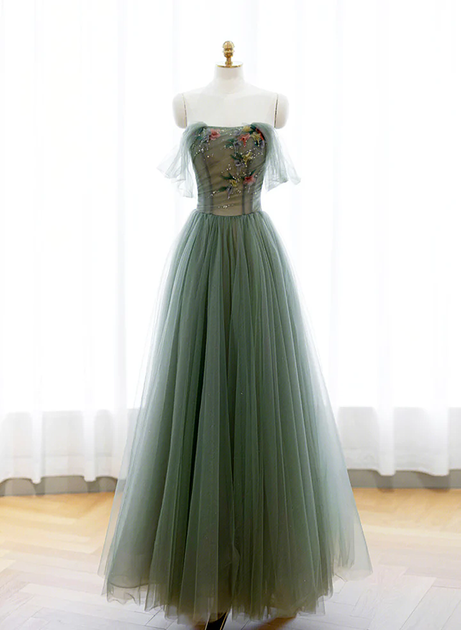 Vestido formal largo de tul verde con apliques de encaje en forma de A 