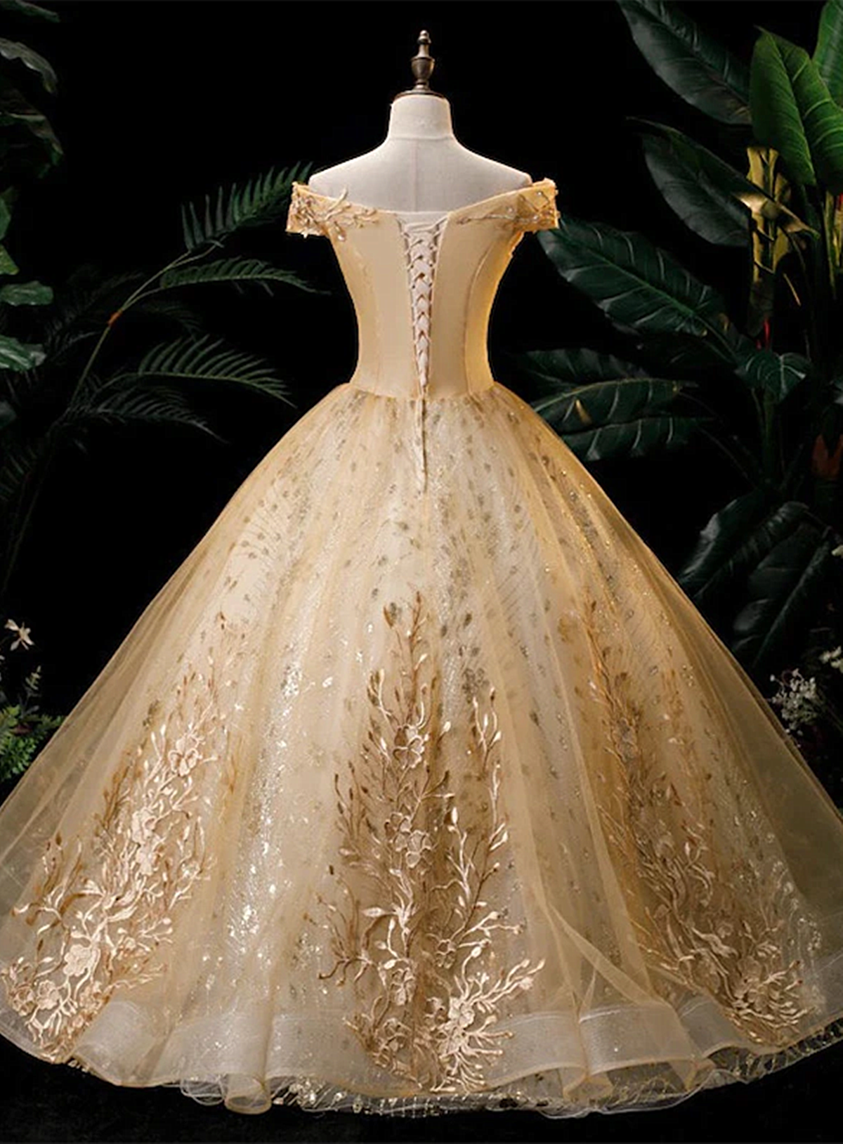 Vestido formal de tul con apliques de encaje y vestido de fiesta dorado 