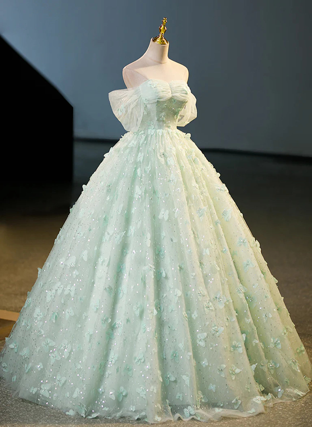 Vestido largo formal de encaje verde con escote en forma de corazón para fiesta 