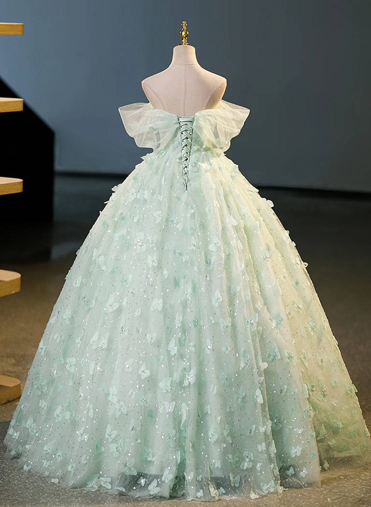 Vestido largo formal de encaje verde con escote en forma de corazón para fiesta 
