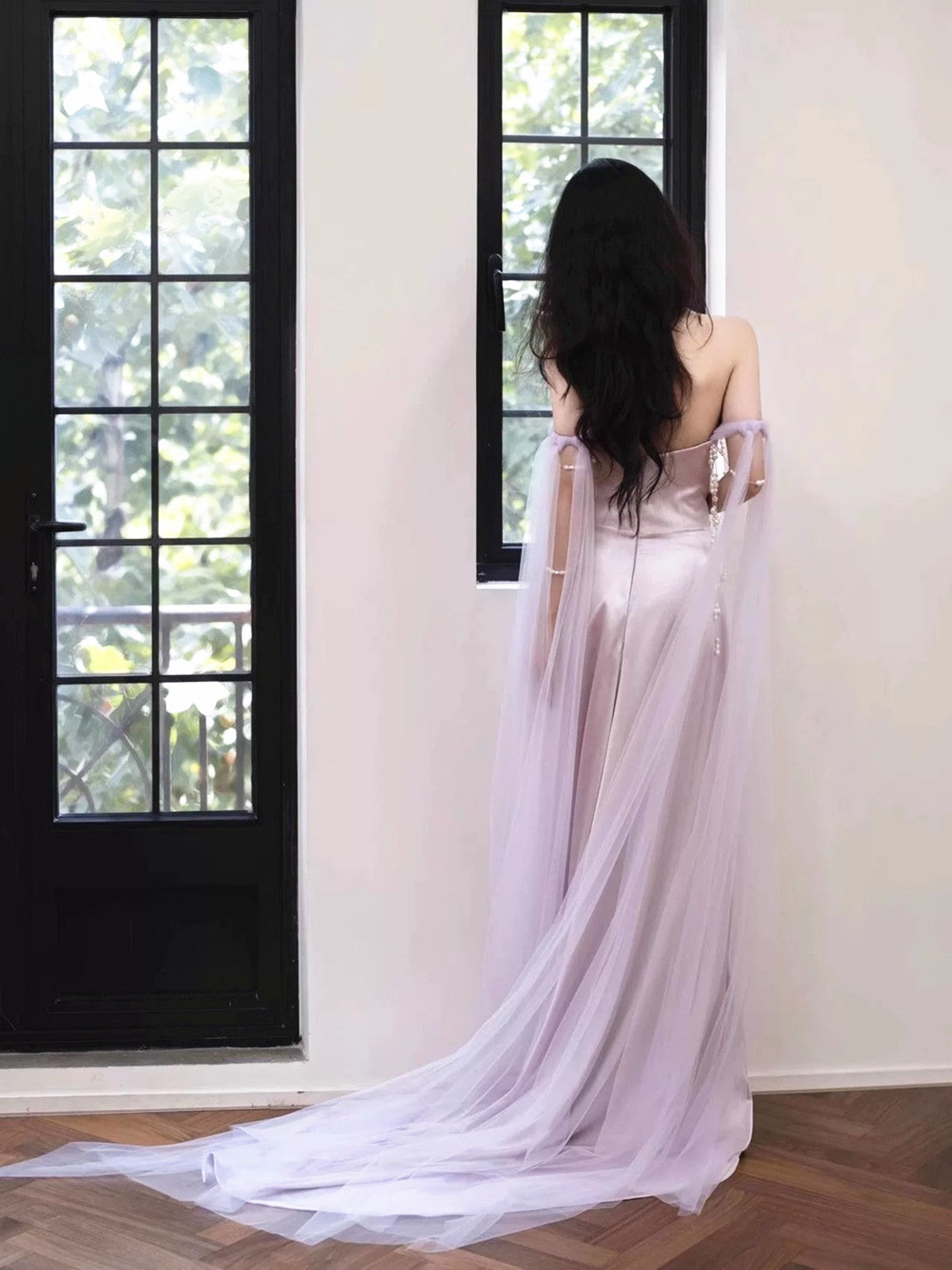 Lindo vestido formal largo con escote en forma de corazón de satén suave 