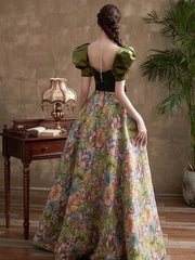 Vestido de noche largo con escote en forma de A y corte en A de color verde 