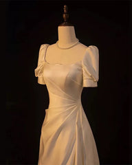 Vestido de fiesta de boda sencillo de satén color marfil con corte A 