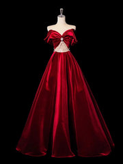 Vestido de fiesta de terciopelo rojo vino con hombros descubiertos y corte A 