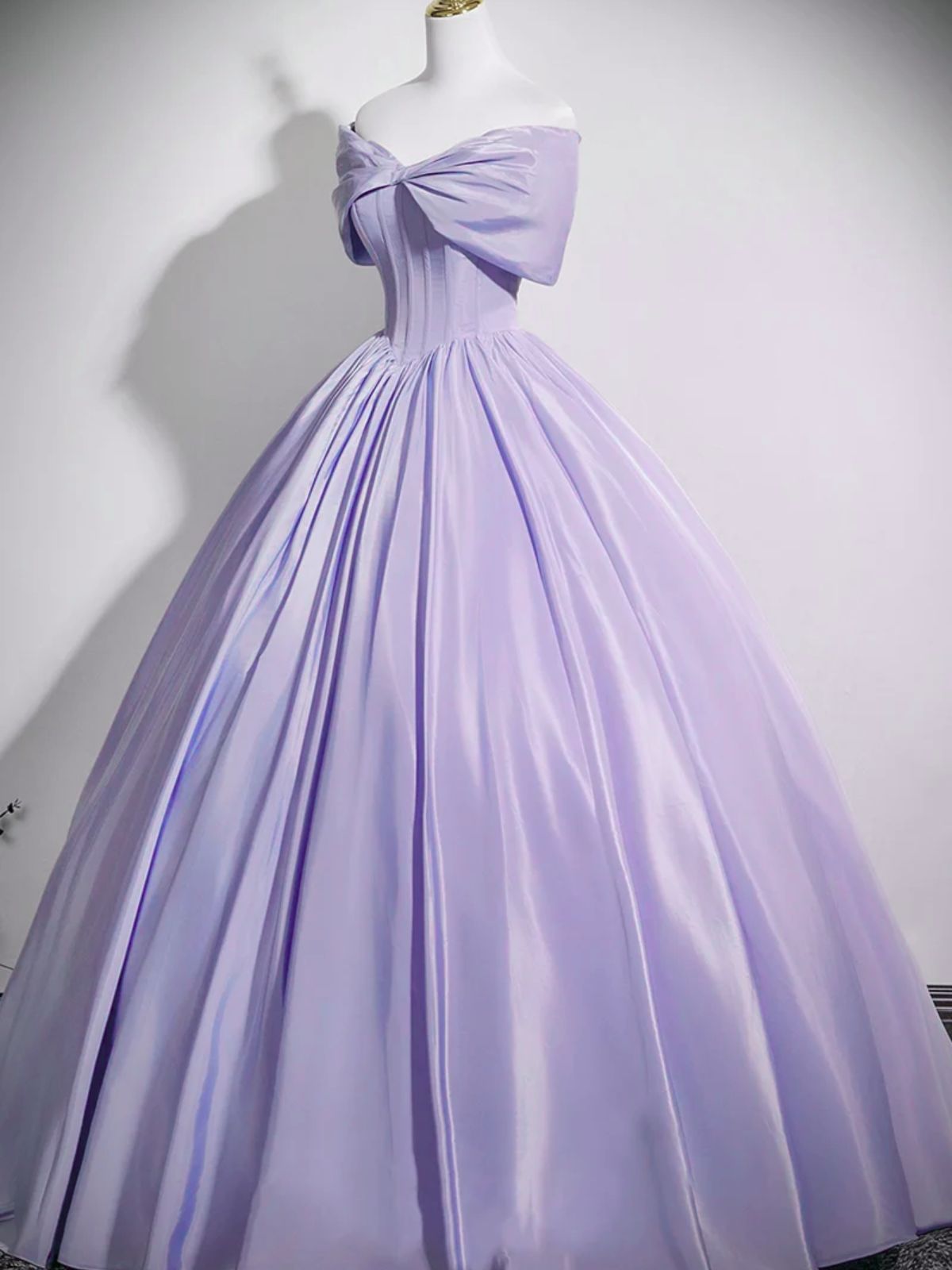 A-line Light Purple Off Shoulder Floor Length Party Dress