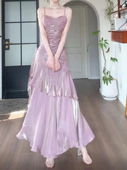 Vestido formal largo de satén rosa con tirantes de sirena 