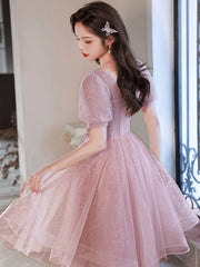 Vestido de fiesta de tul con encaje y mangas cortas en color rosa oscuro 