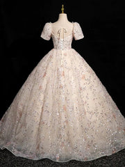 Precioso vestido de fiesta de escote corazón color champán con mangas cortas 