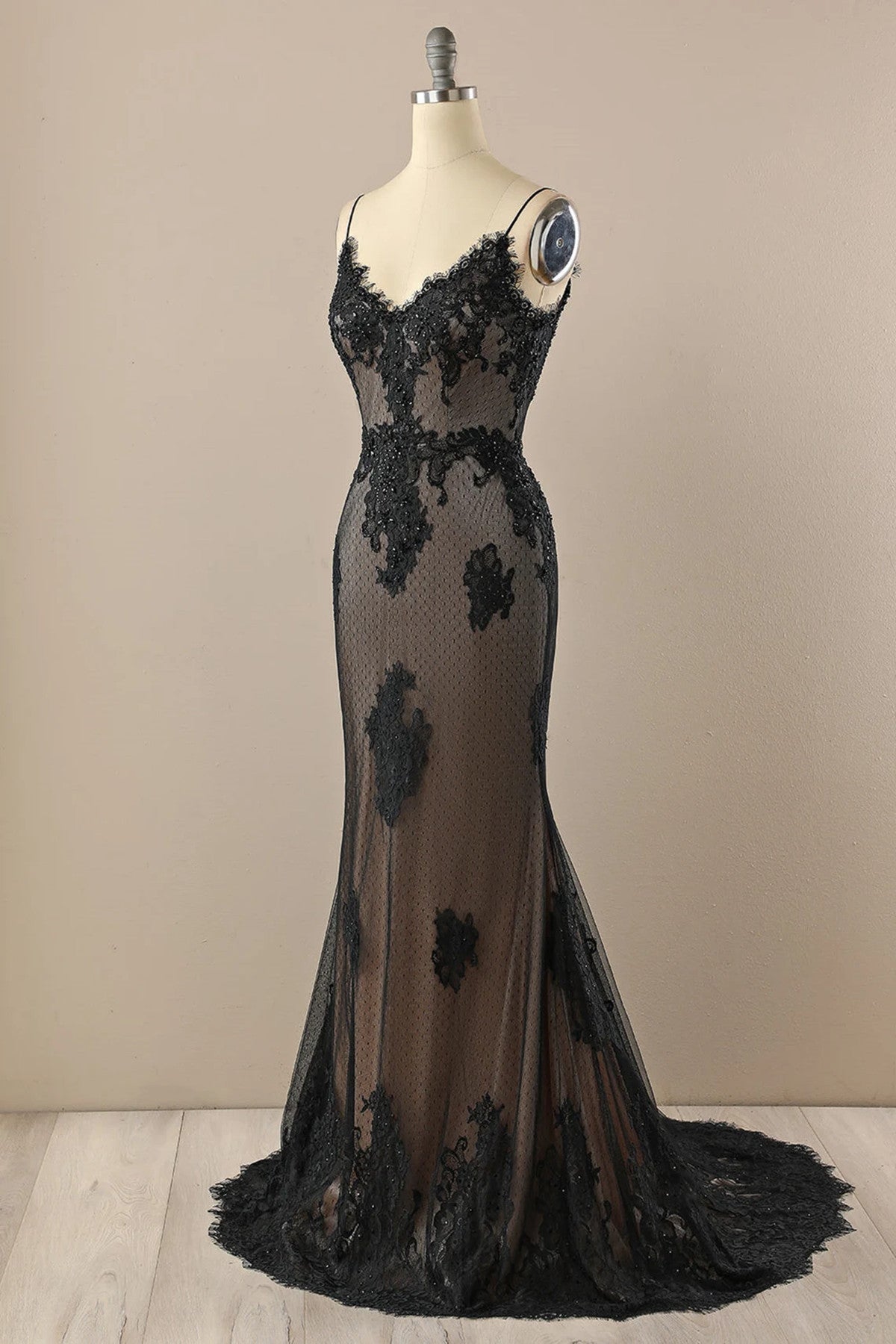 Black Mermaid V-neckline Straps Lace Party Dress