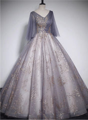 Hermoso vestido formal largo de tul con escote en V 