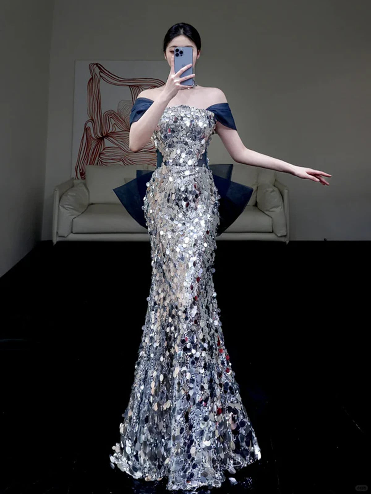 Vestido de fiesta largo con lentejuelas y hombros descubiertos de sirena encantador 