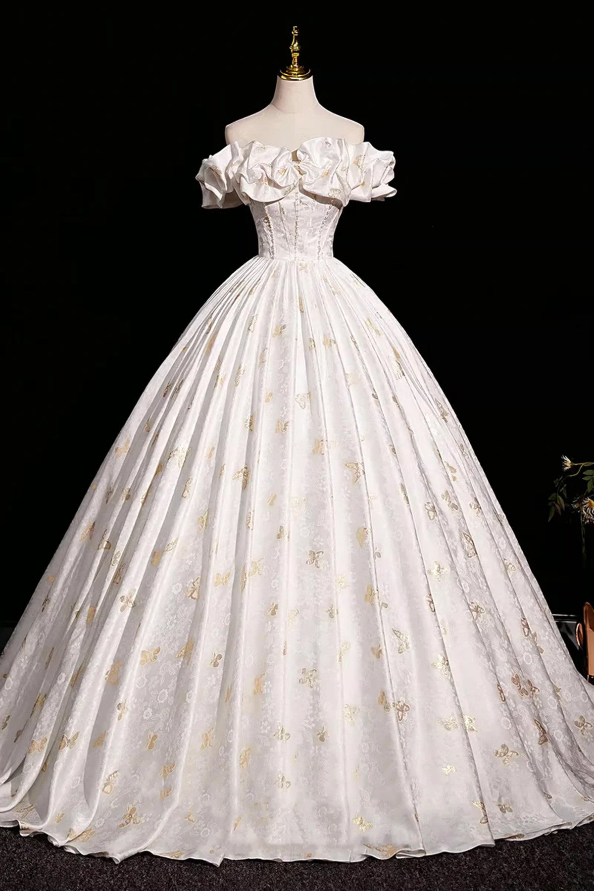 Beautiful A-line Floral Satin Off Shoulder Long Formal Gowns