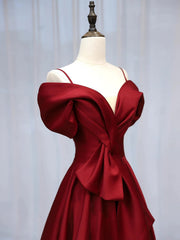 Vestido de fiesta de satén rojo vino con escote en forma de A y hombros descubiertos 