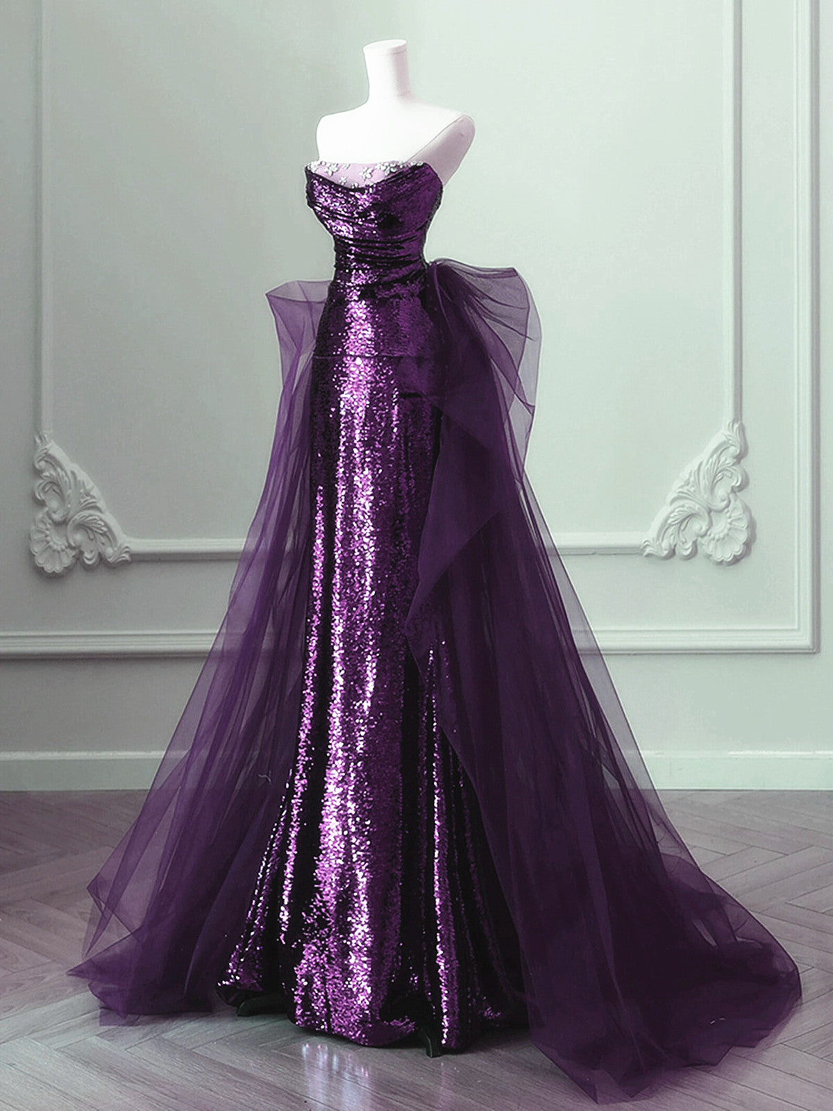 Vestido largo de fiesta con lentejuelas moradas 