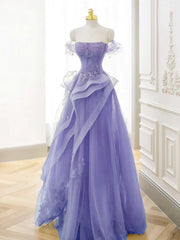 Vestido de fiesta largo de tul con escote en forma de corazón y hombros descubiertos en color morado 