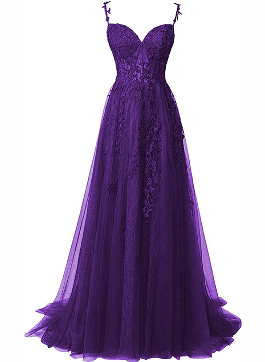 Vestido de fiesta largo de tul con tirantes finos en color morado elegante 