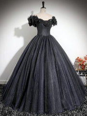 Vestido de fiesta negro brillante de tul con hombros descubiertos y largo hasta el suelo 