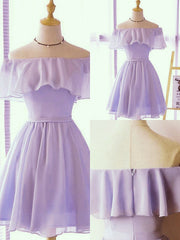 Precioso vestido de fiesta corto de gasa en color morado claro 