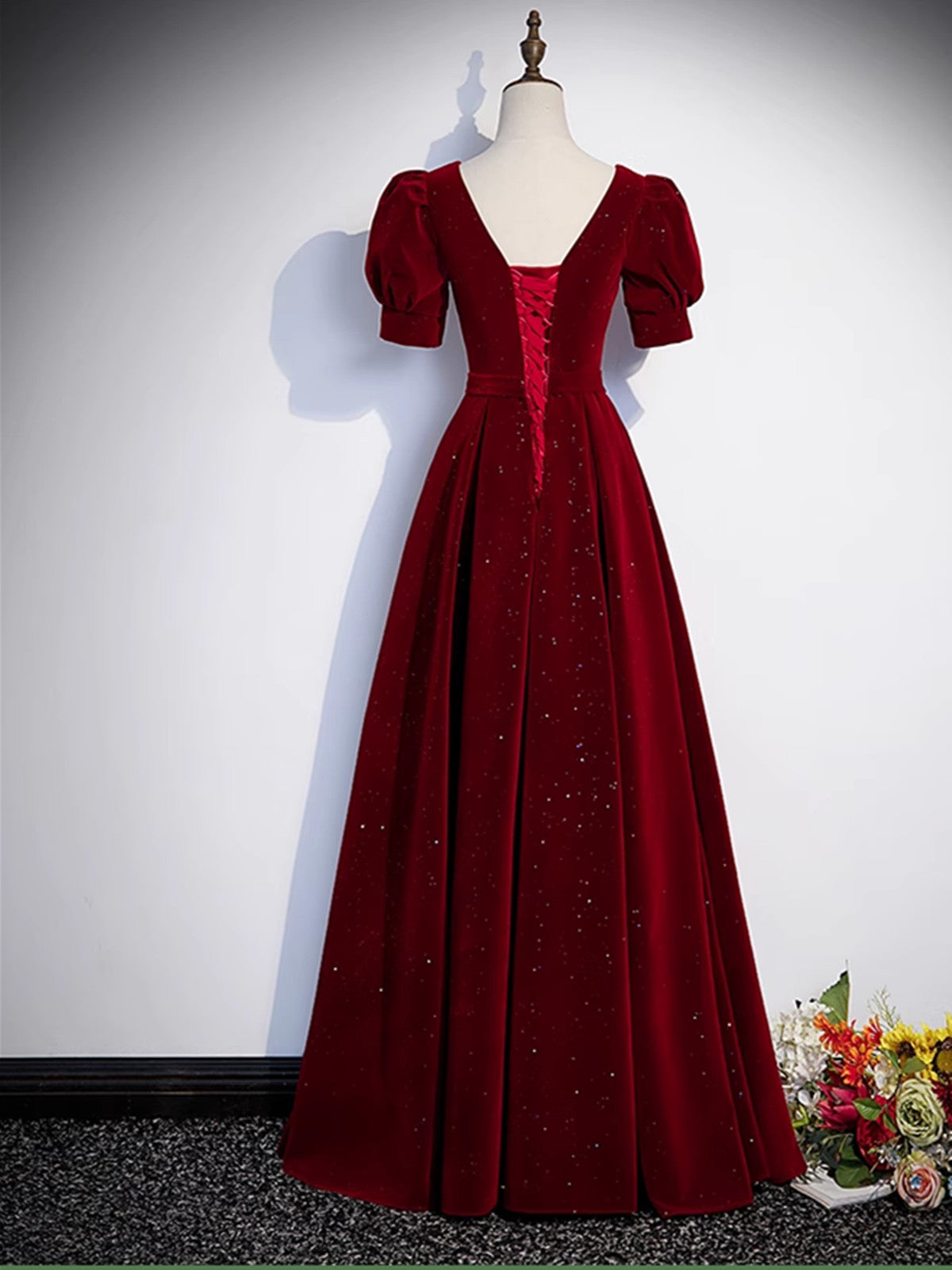 Vestido de fiesta de terciopelo rojo vino con cuentas y corte en A 