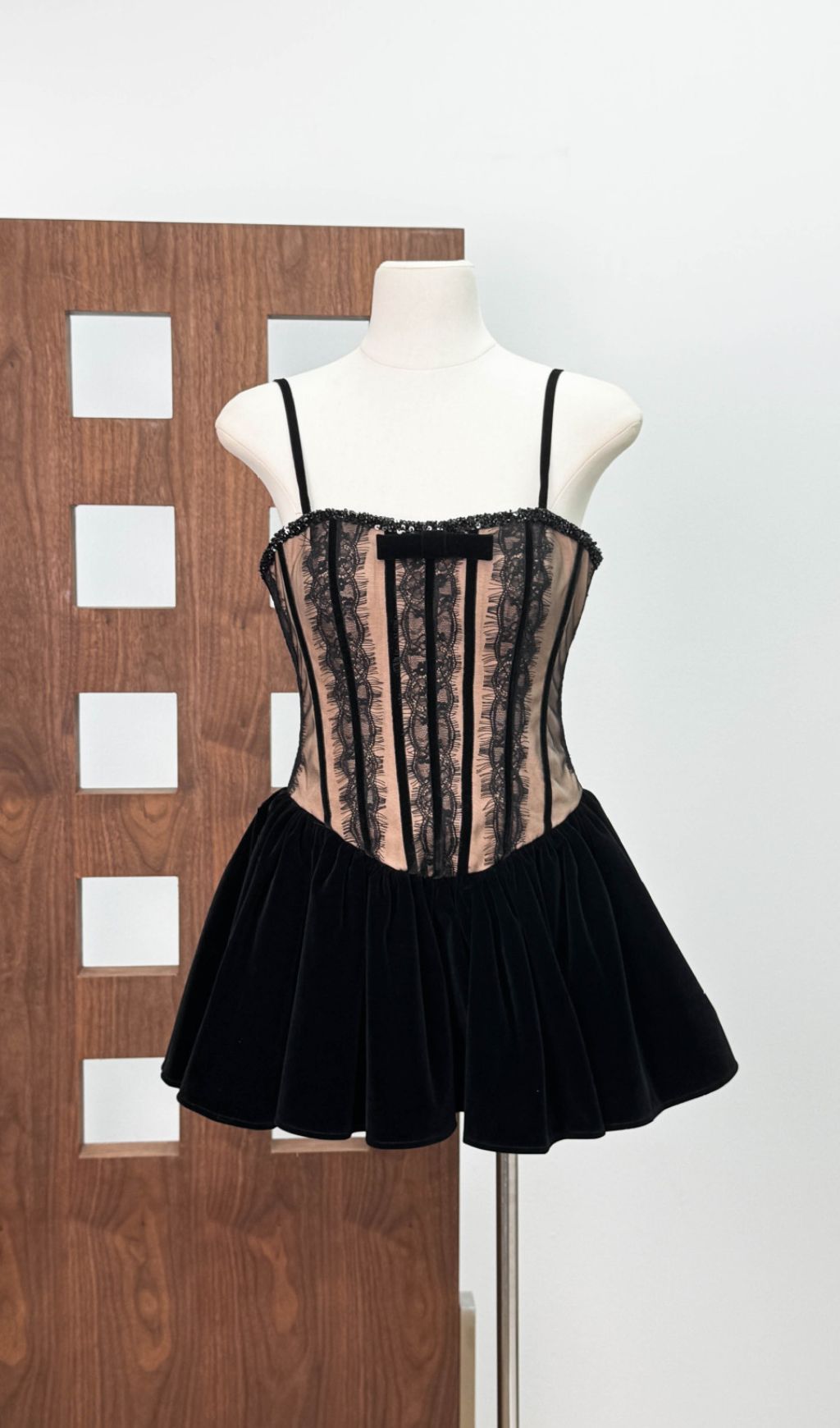 Iorwen Black Lace Corset Mini Dress