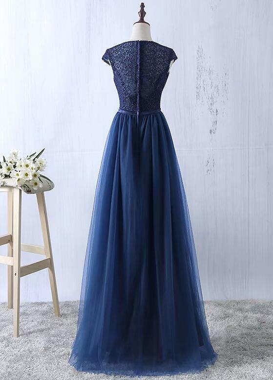 Hermosos vestidos largos de dama de honor de tul azul marino 