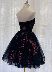 Lovely Black Sweetheart Short Homecoming Dress