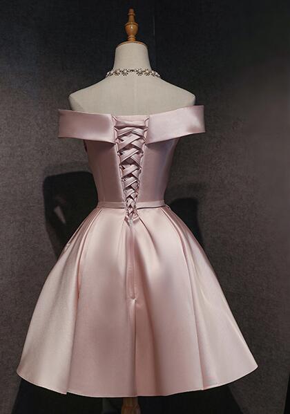 Precioso vestido de fiesta corto de satén rosa para el regreso a casa 