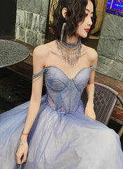 Vestido de fiesta largo con escote en forma de corazón, de tul morado claro y cuentas glamuroso 