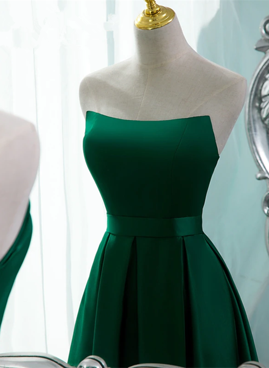 Vestido de fiesta largo sencillo de satén verde con abertura en la pierna 