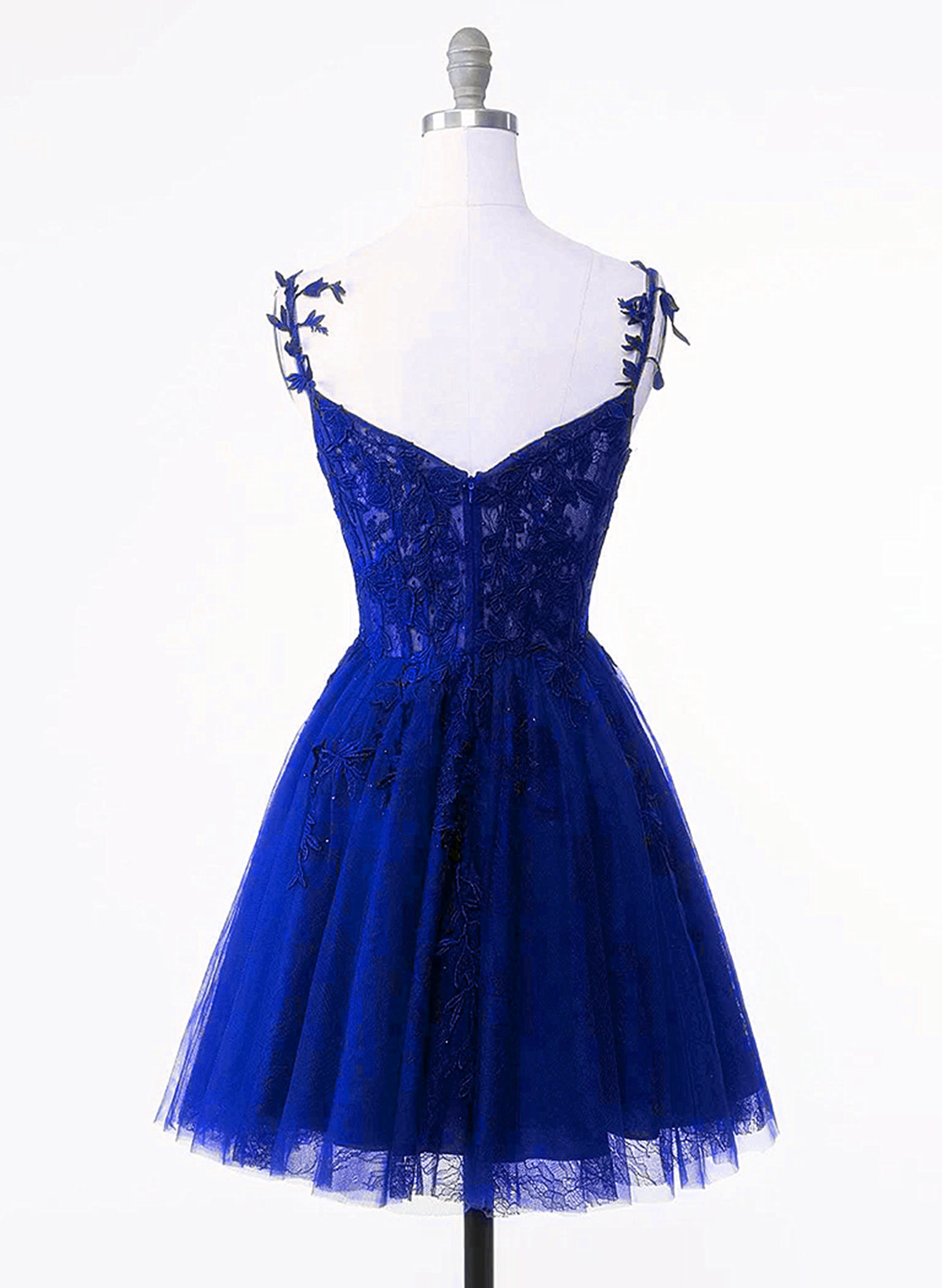 Vestido formal corto de tul azul real con apliques de encaje 