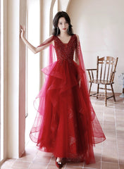 Vestido largo formal de tul rojo vino y cuentas 