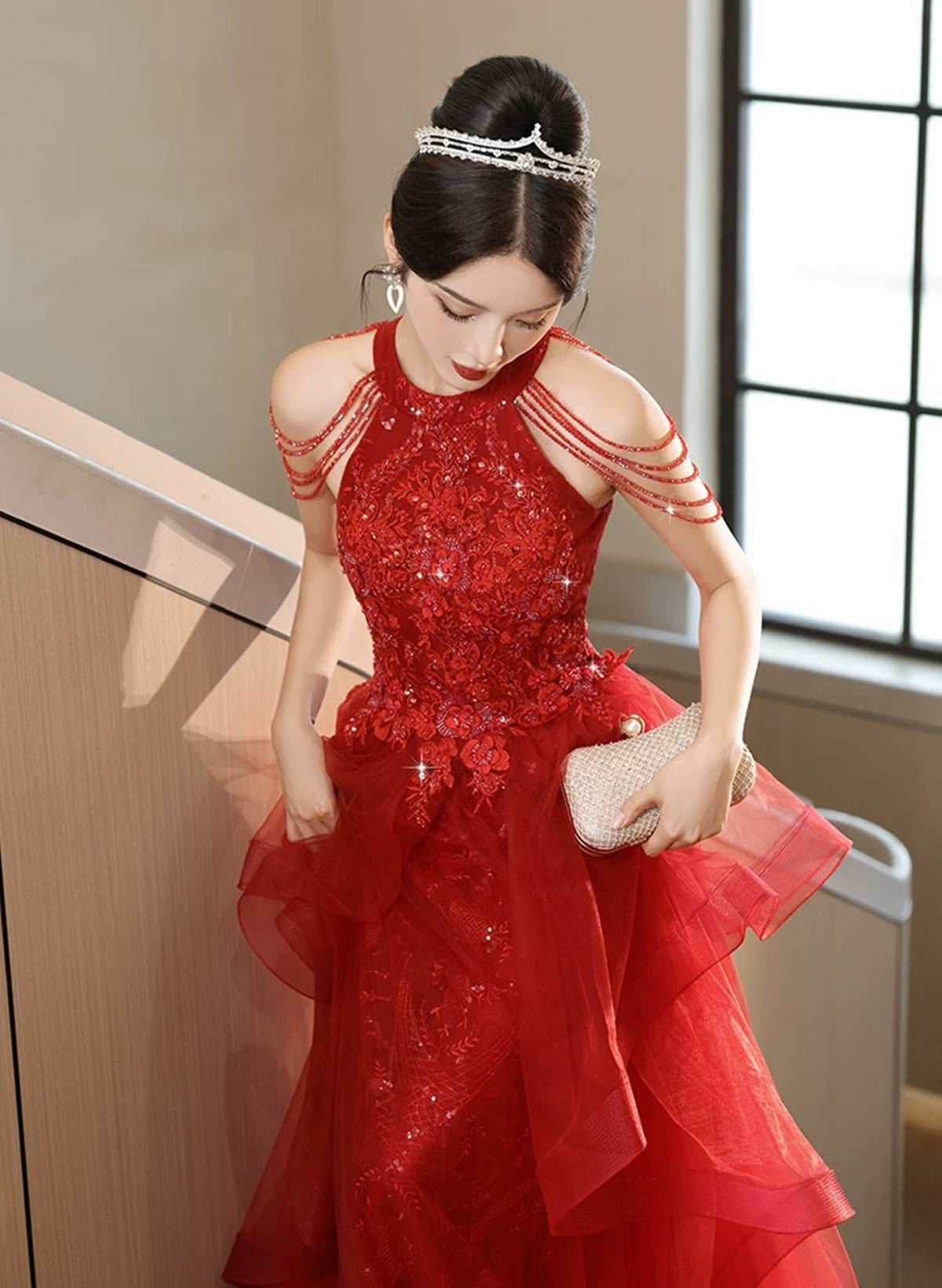 Chic Red Tulle Halter A-Line Long Evening Dress