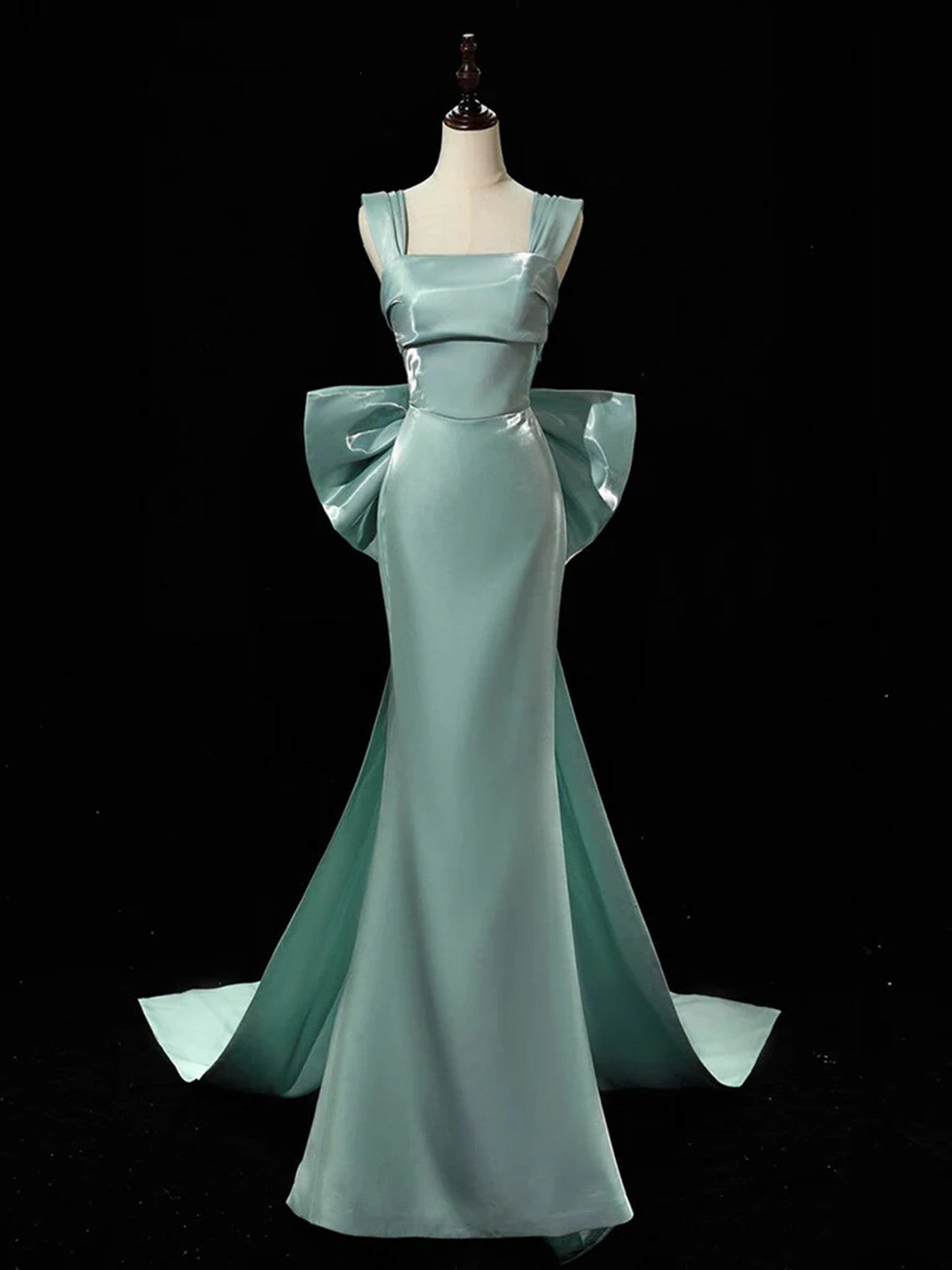 Vestido de fiesta de sirena con tirantes de satén y espalda baja 