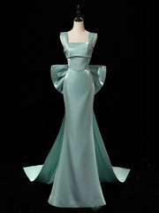 Vestido de fiesta de sirena con tirantes de satén y espalda baja 