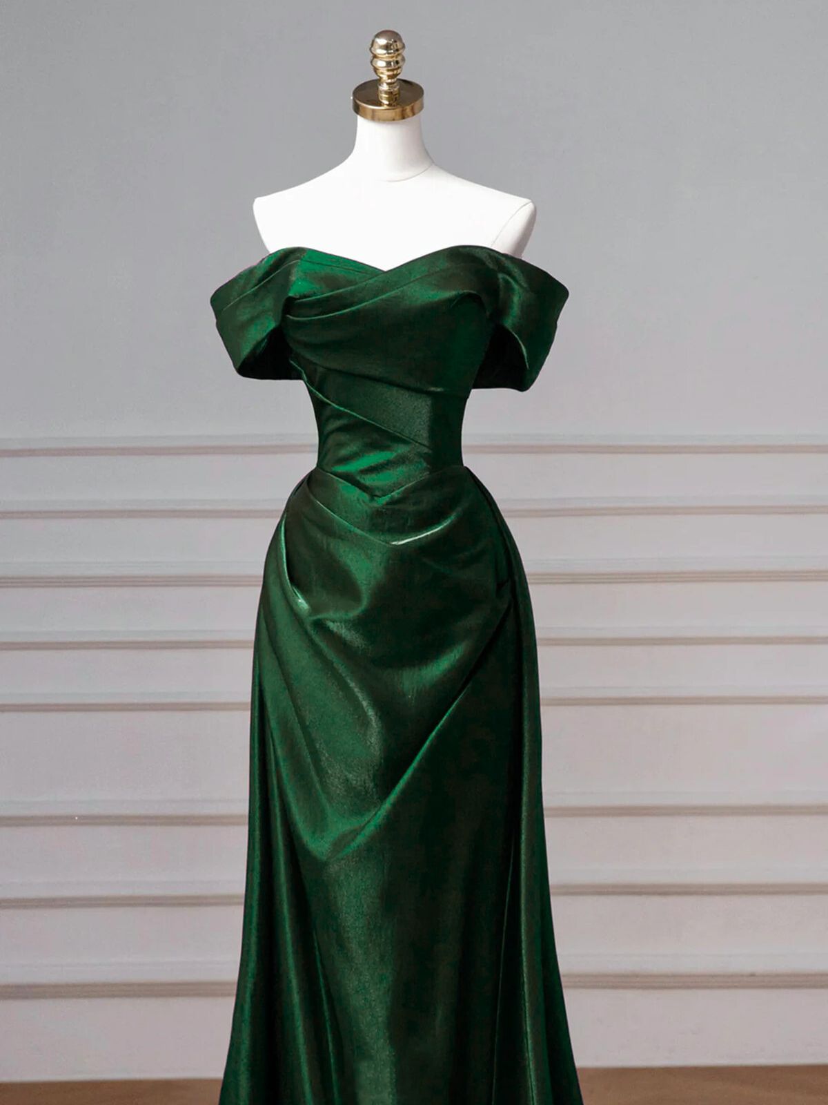A-line Green Satin Off Shoulder Sweetheart Prom Dress