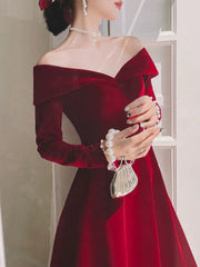 Vestido de noche de terciopelo rojo vino con mangas largas y corte A 