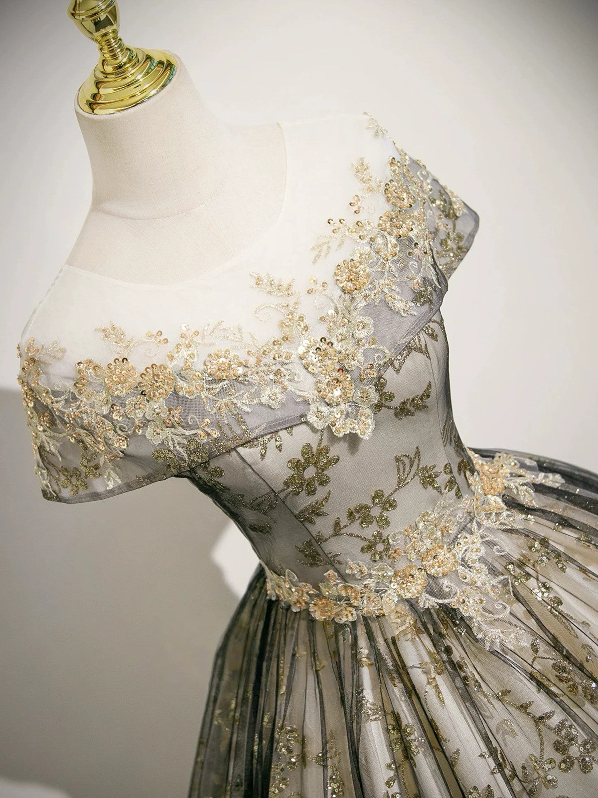 A-line Round Neckline Floral Lace And Tulle Party Dress