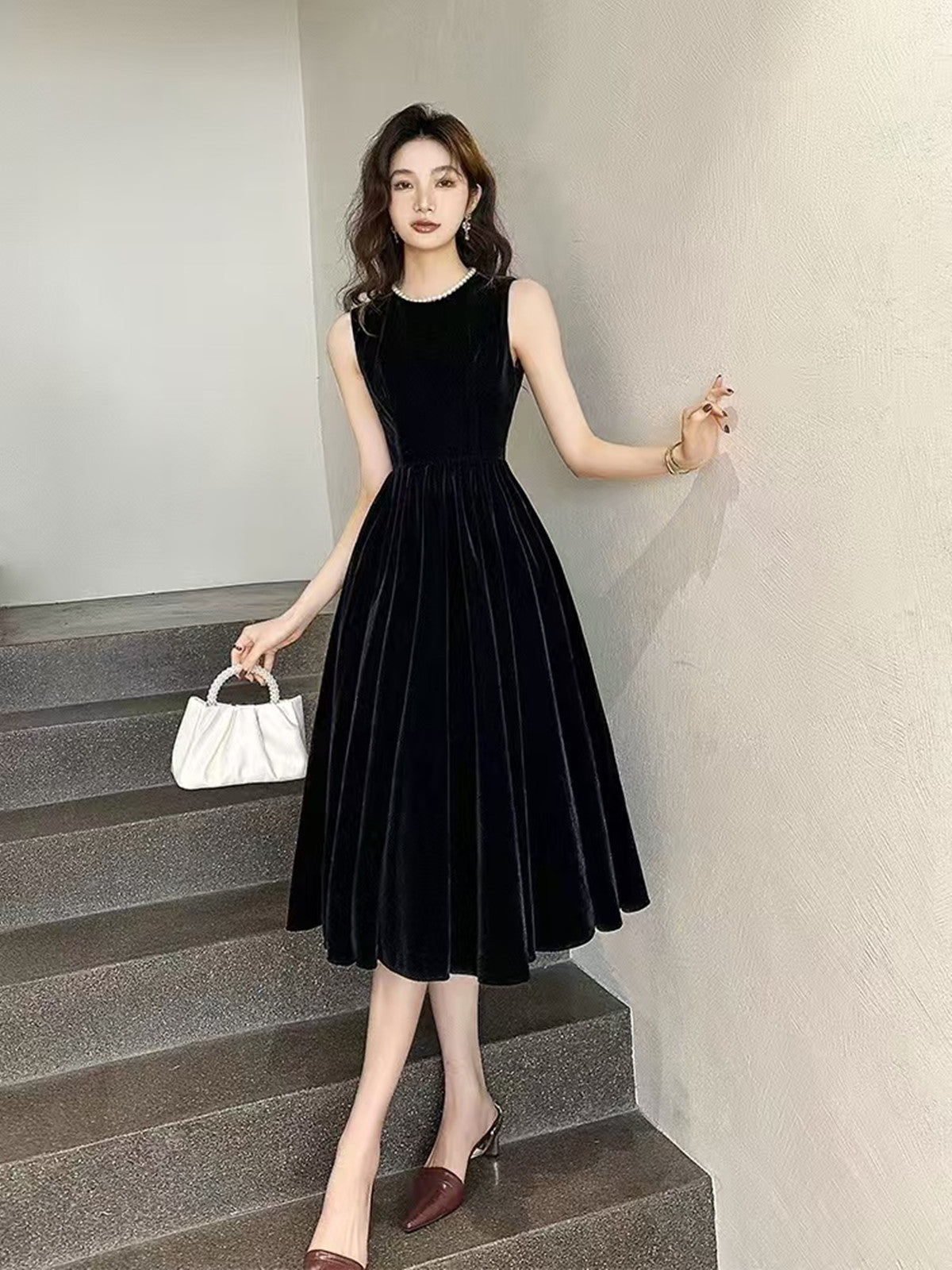 A-line Black Velvet Tea Length Round Neckline Party Dress