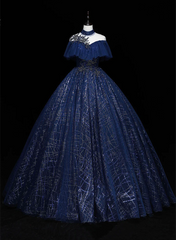 Vestido formal de tul con encaje y escote alto azul marino 