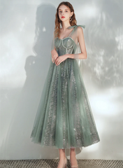 Vestido de fiesta corto de tul verde encantador con lentejuelas 