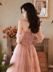 Vestido de fiesta largo de tul rosa con hombros descubiertos 
