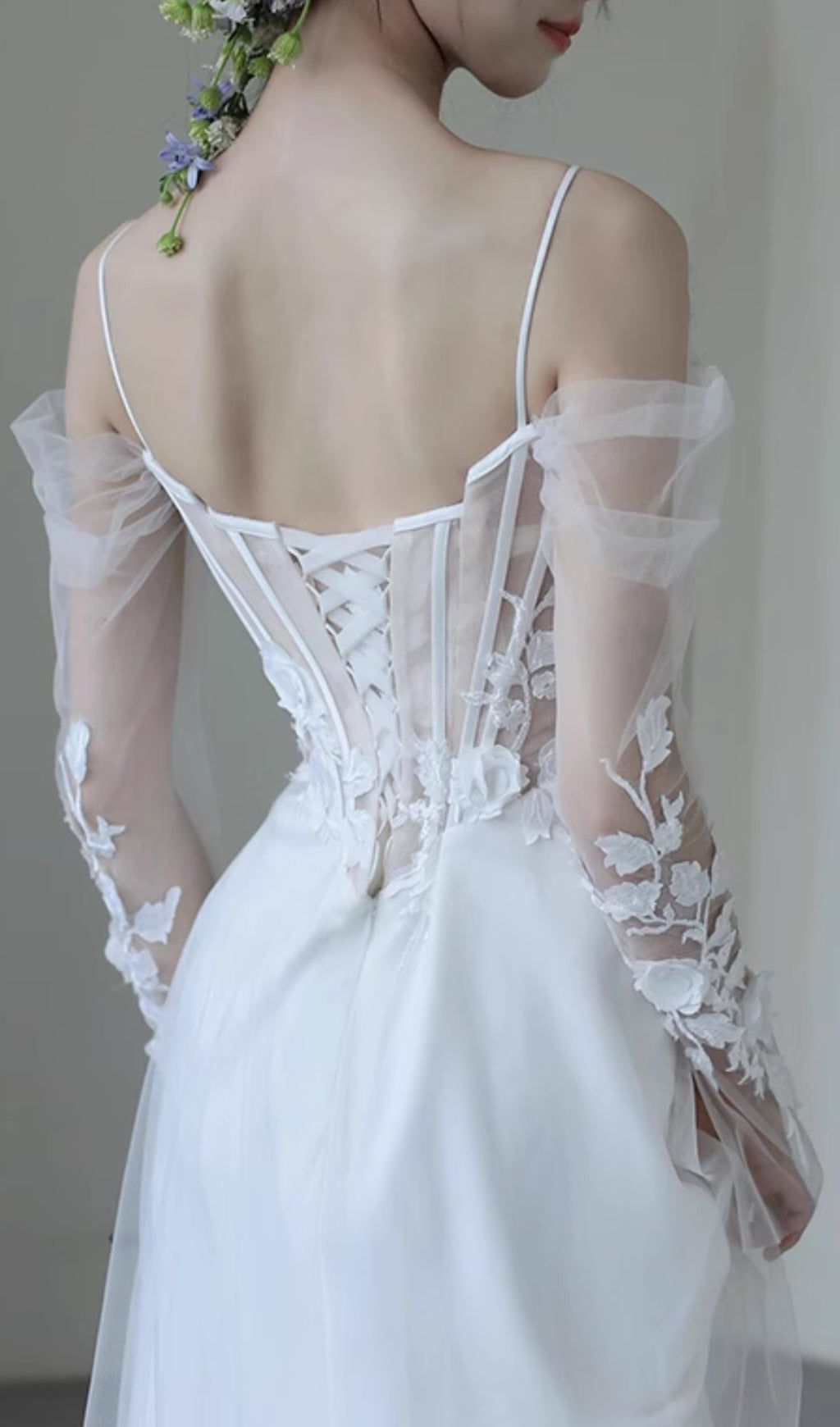 Ethereal White Mesh & Leaf Appliqu Wedding Dress